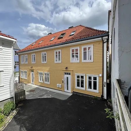 Eksklusiv Sentralt I *